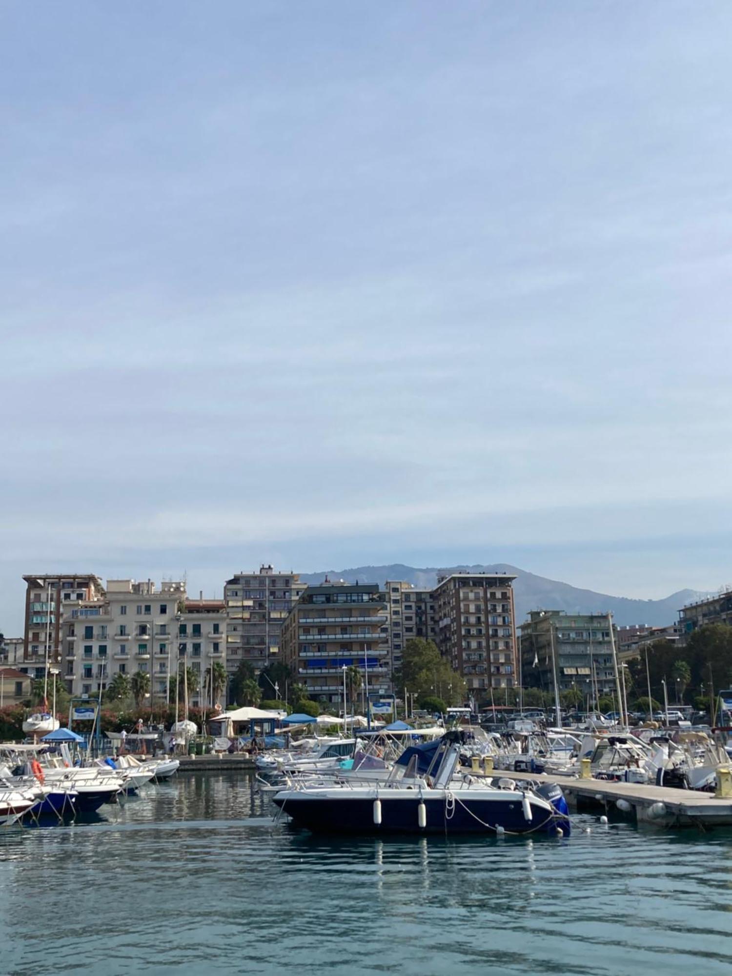 Casa Vacanza Brezza Di Maestrale Salerno Exteriér fotografie